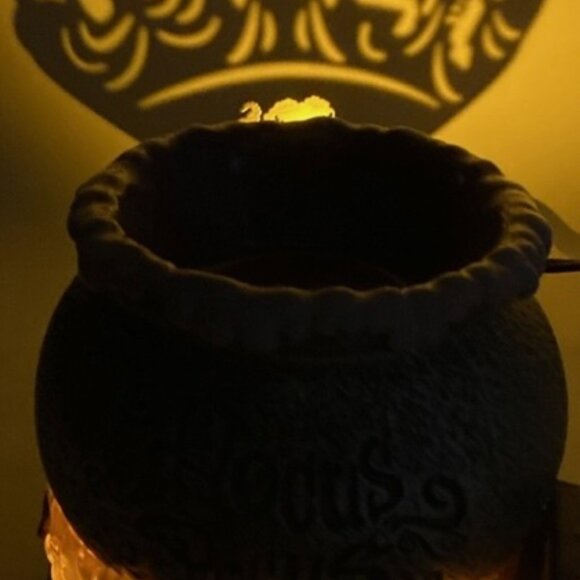 Scentsy Hocus Pocus Wax Warmer - Gently Used with Box - Picture 6 of 15